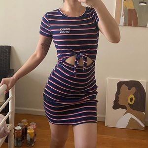 Bershka Body Con Short Sleeve Dress w/Cut Out XS